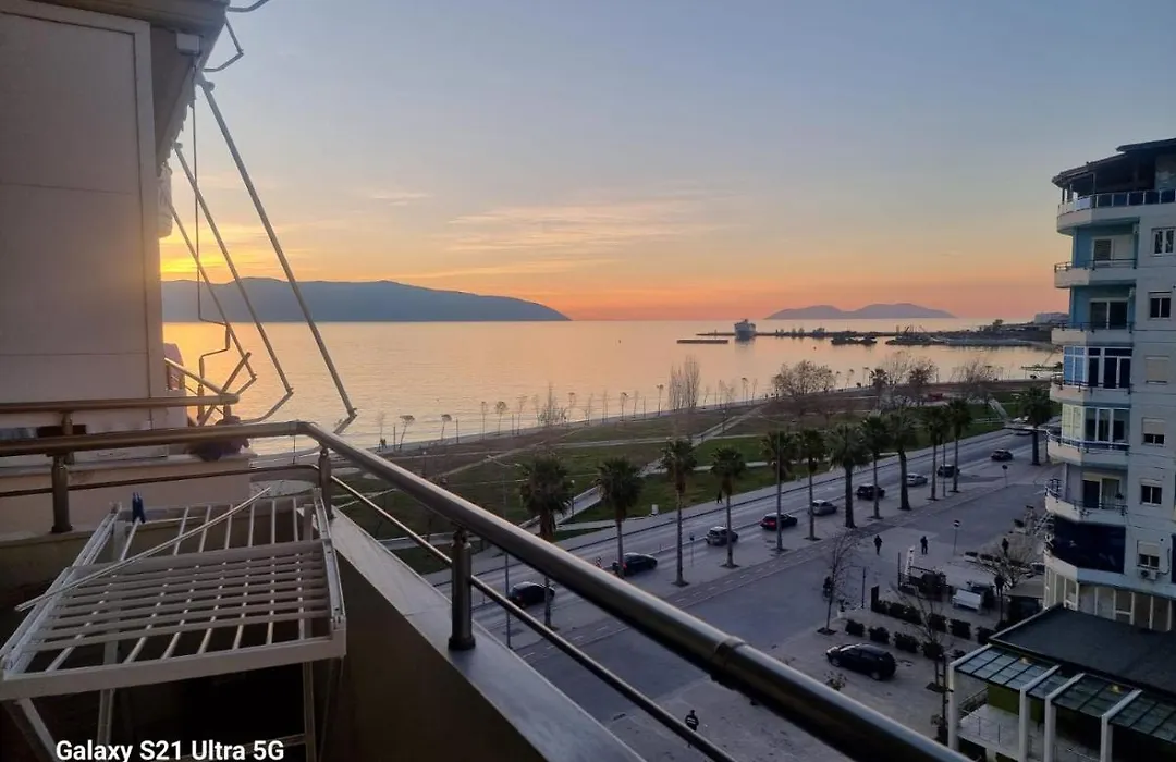 Seaview Apartment With Secured Parking 80 M-1
