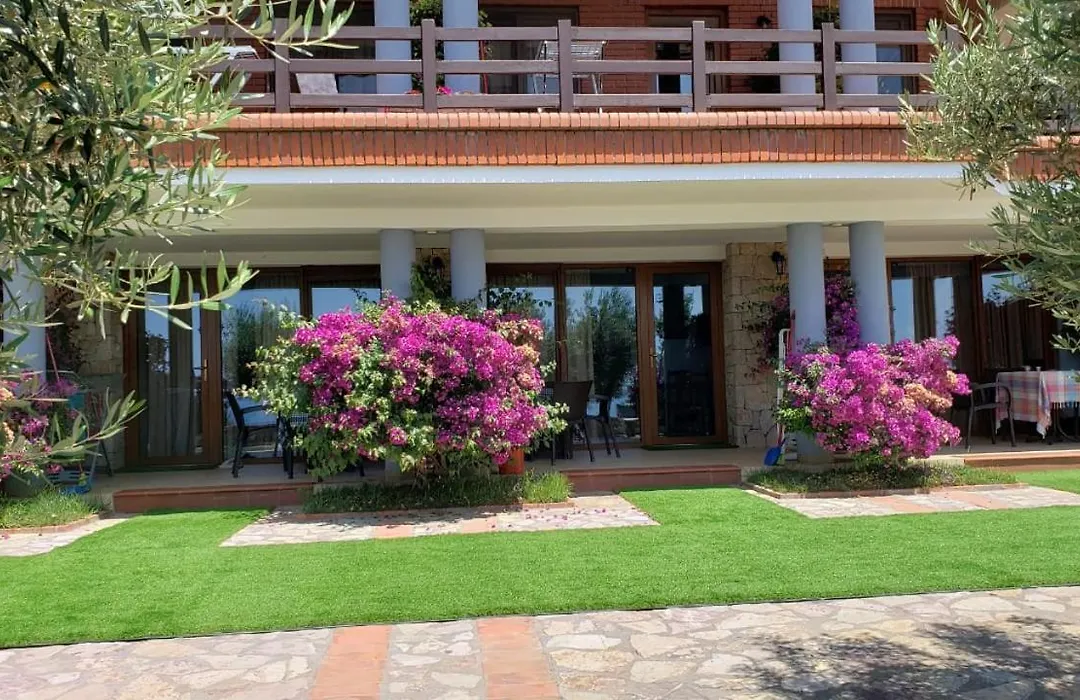 Hotel BRIFS-1
