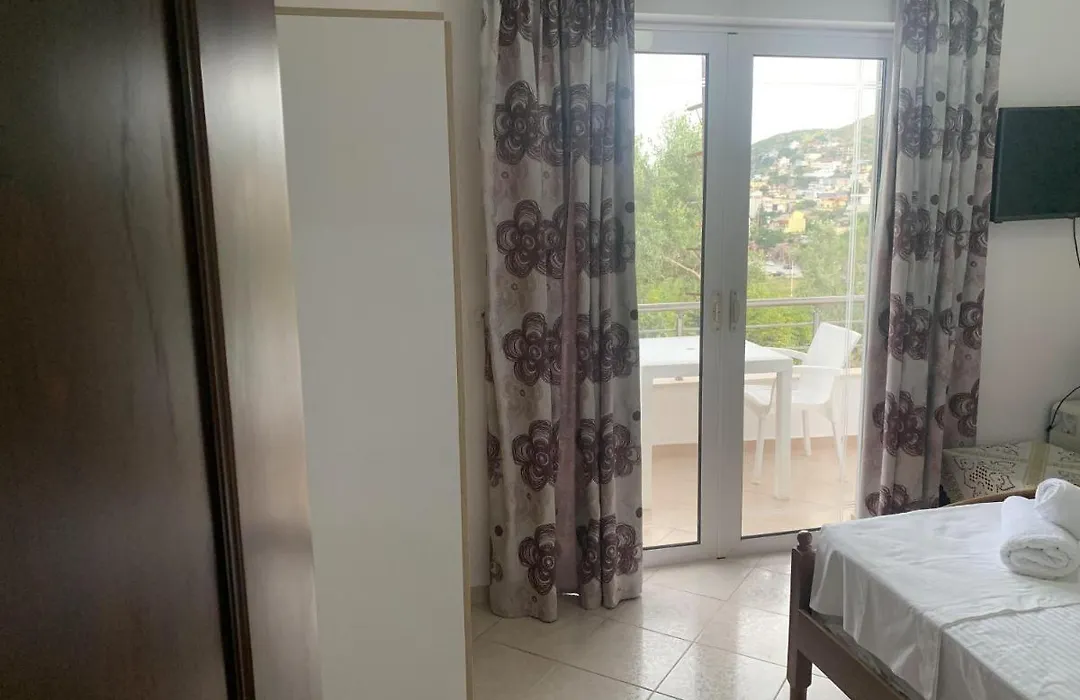 Vila Halim Bani-1