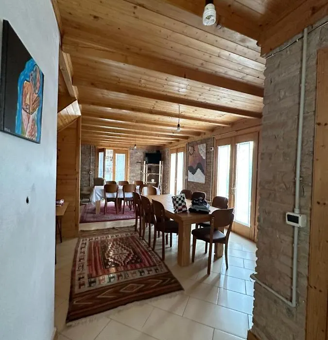 Ana Tjeter B&B-1