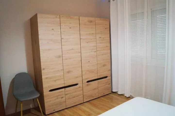 Megi'S Modern Apartment-1