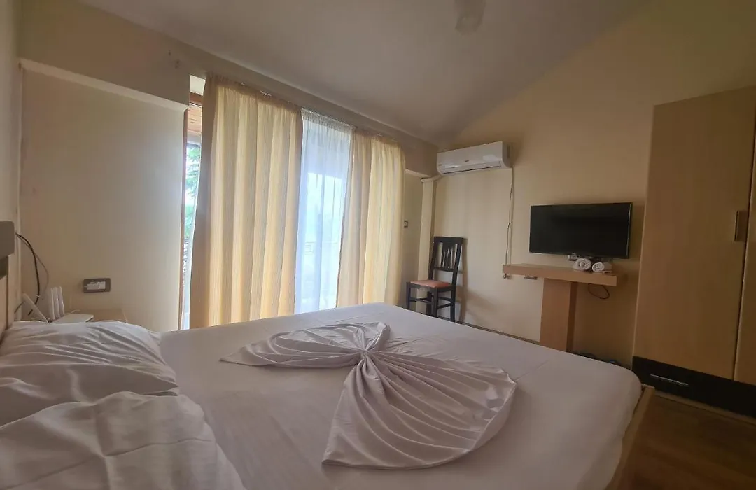 Hotel Kukesi-1