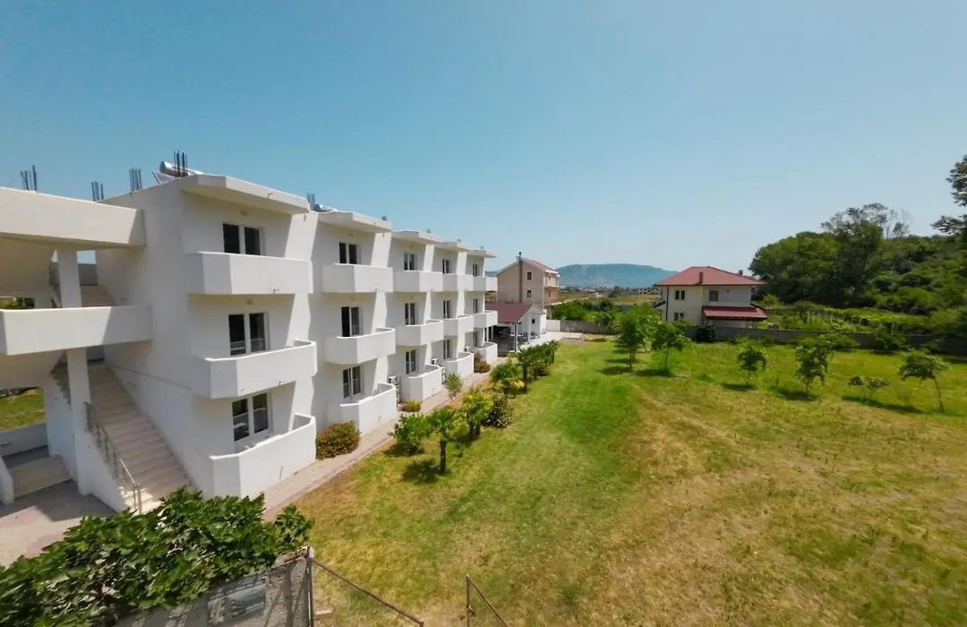 Hotel Velipoja Village-1