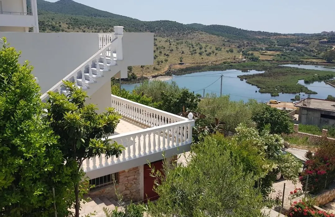 Sunny Villa-1
