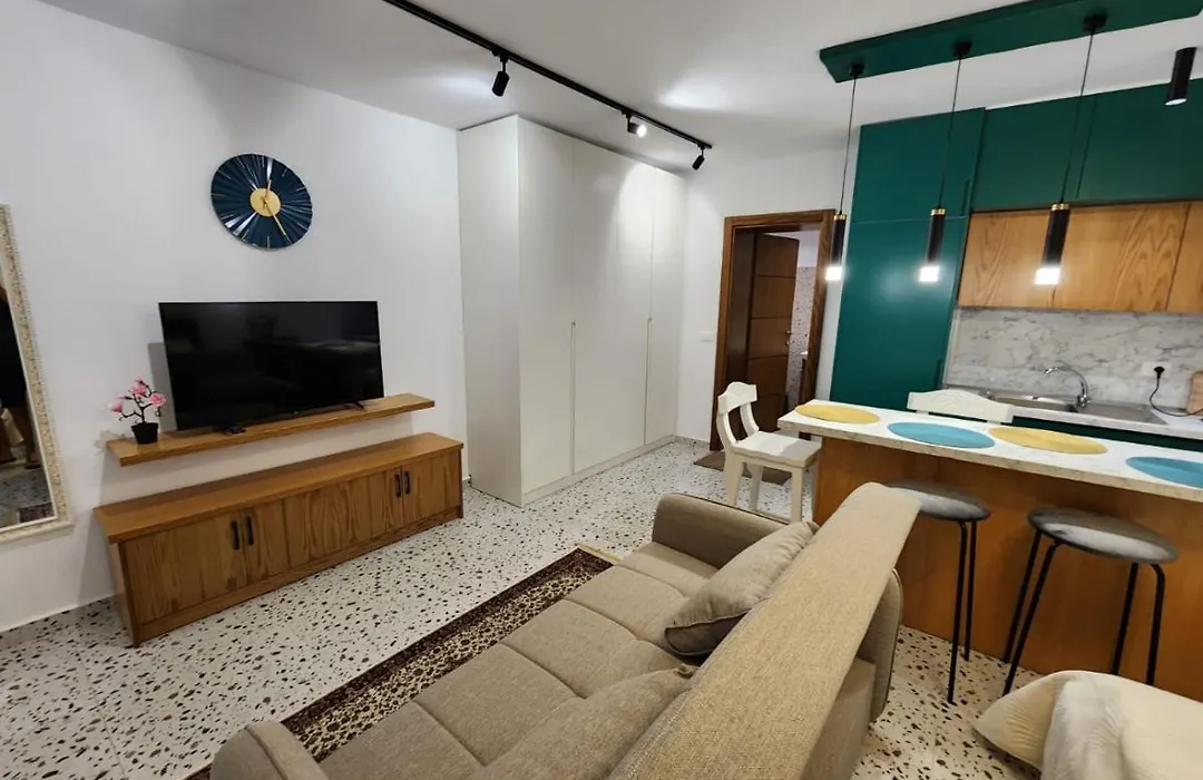 Pietro Guesthouse-1
