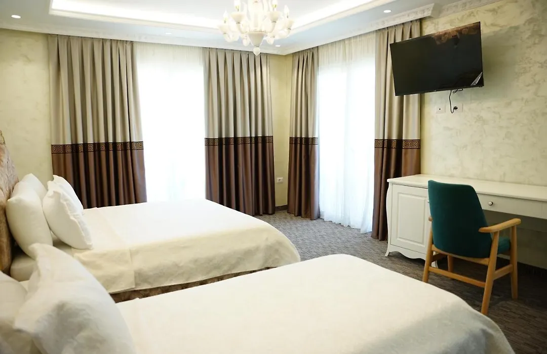 Hotel Eiffel-1