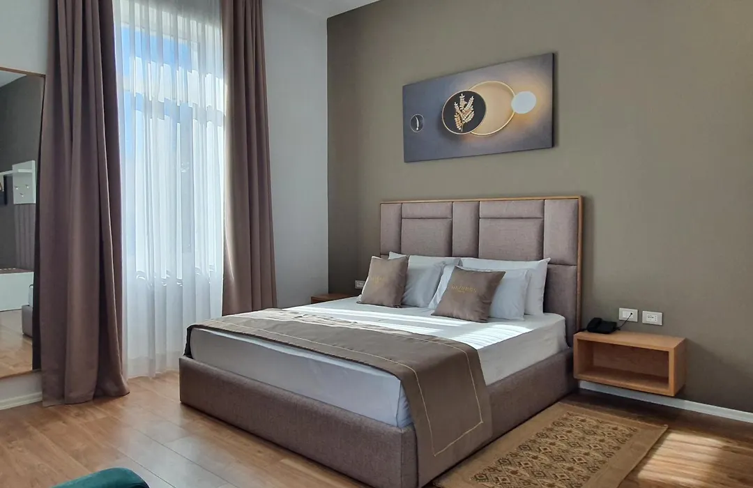 Heiress Hotel-1