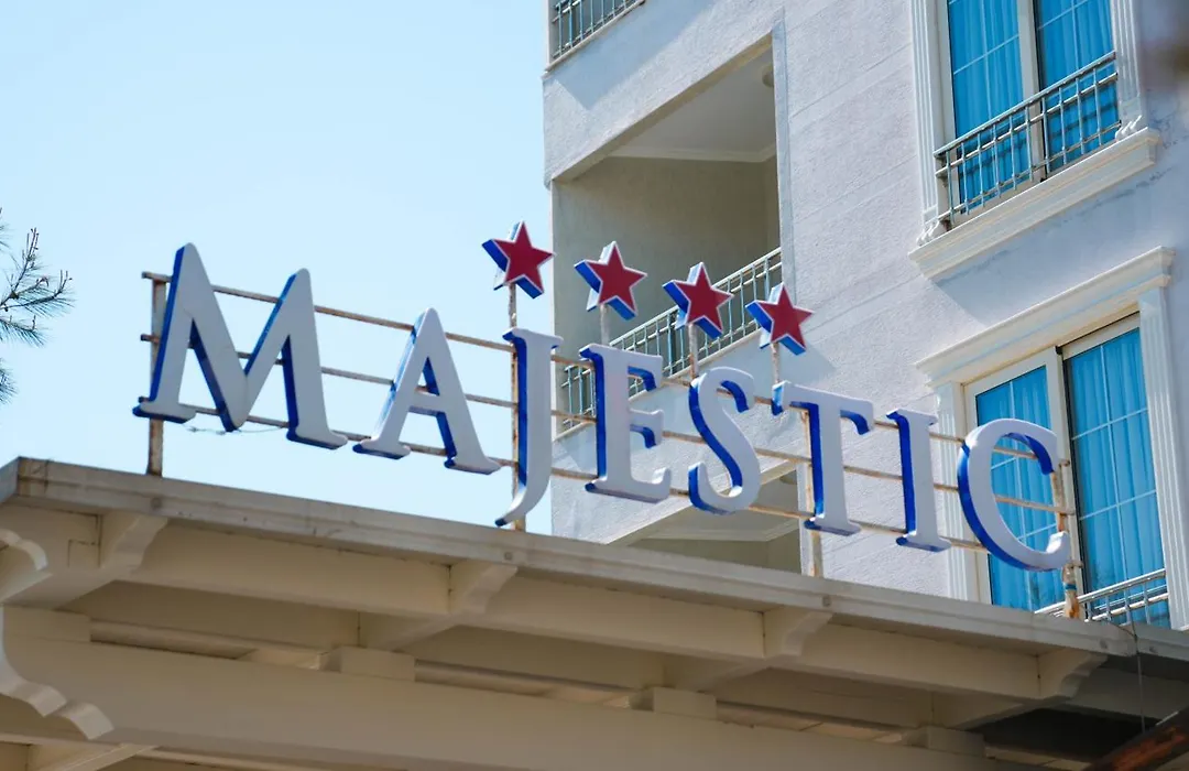 Hotel Majestic-1