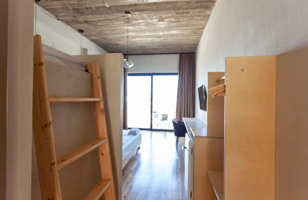 Toni Retzo Rooms-1