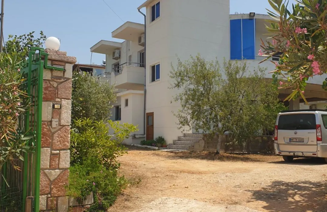 Villa Selmani-1