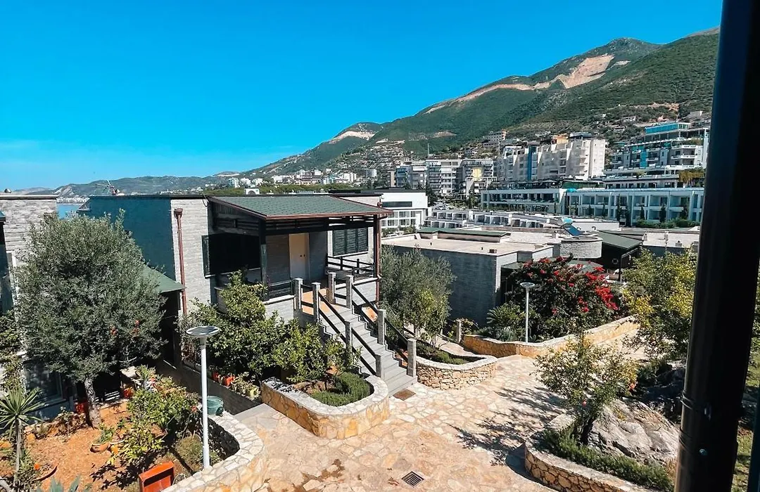 Aqua Holiday Apartments-1