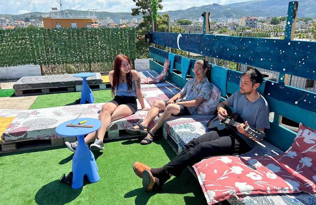 Pinegroove Hostel Vlora-1
