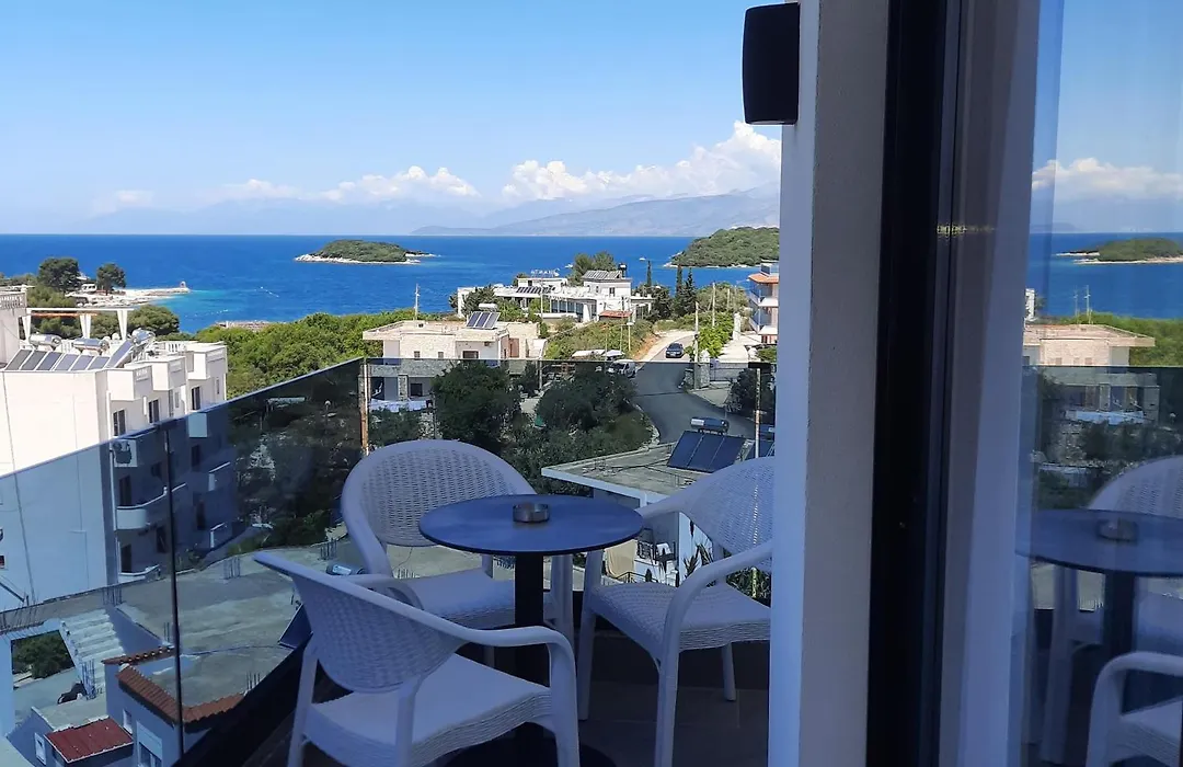 Hotel Renato-1