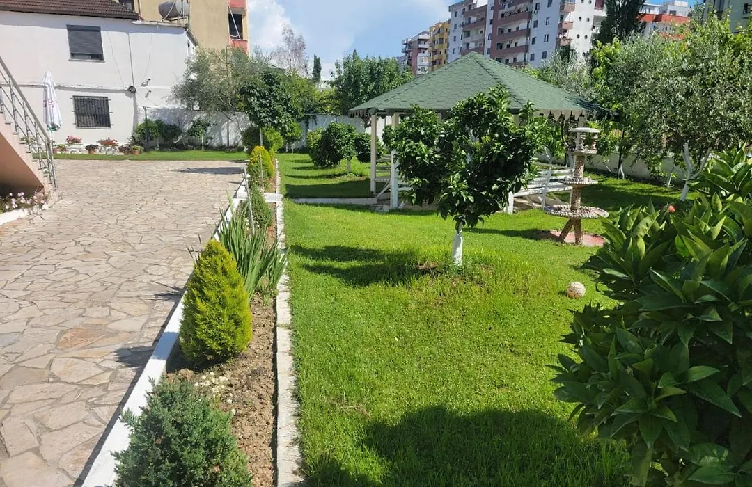 Vila Islami-1