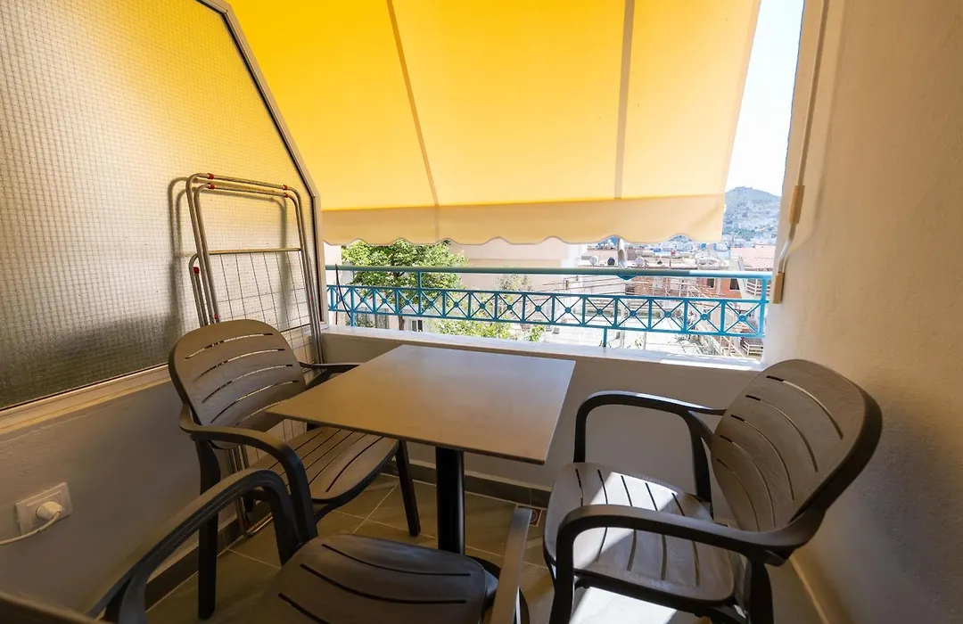 Hotel Porti-1