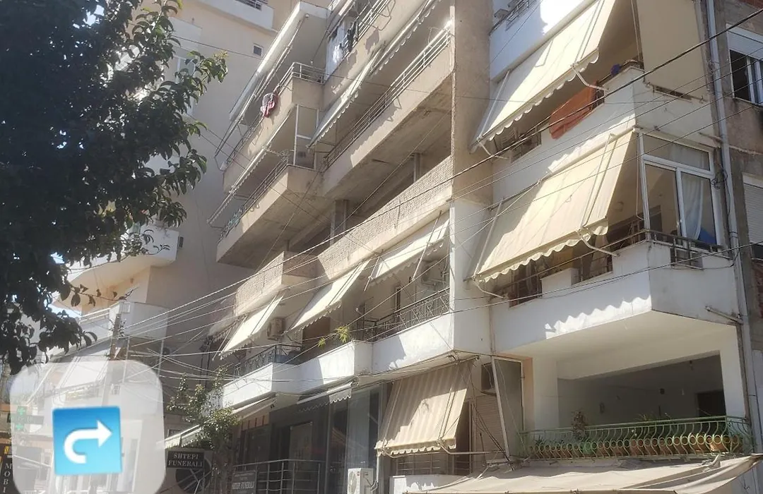 Mona'S Apartments-1