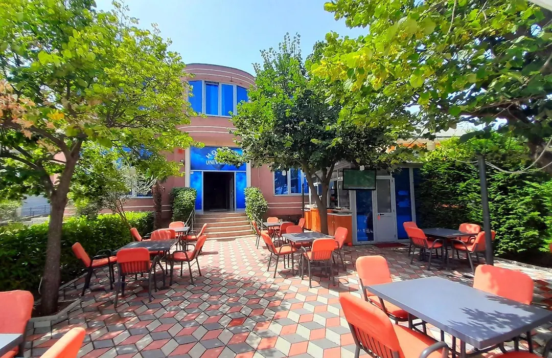Hotel Restaurant Univers-1