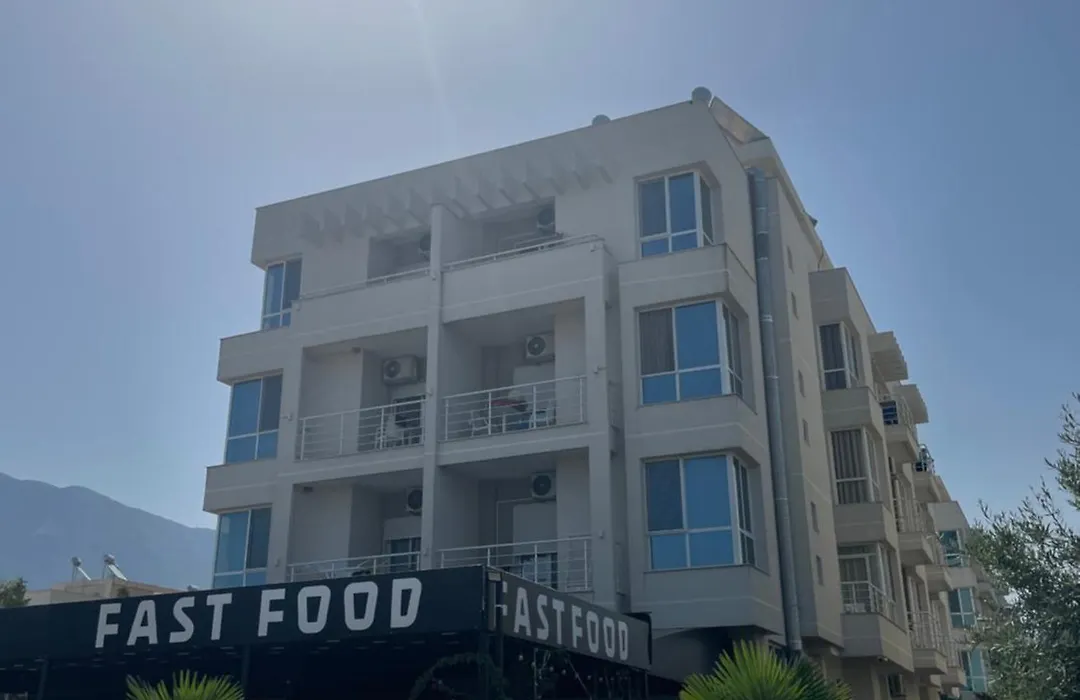 Seaview Apartments-1