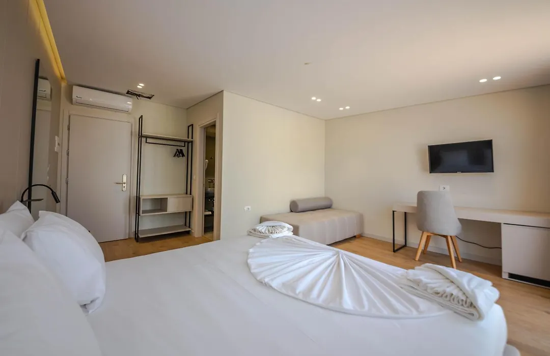 Hotel Vista Mare-1