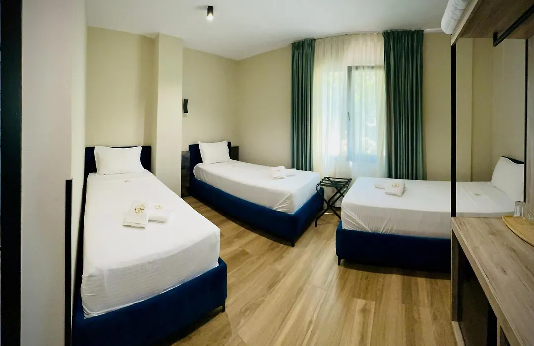 Gogo'S Boutique Hotel-1