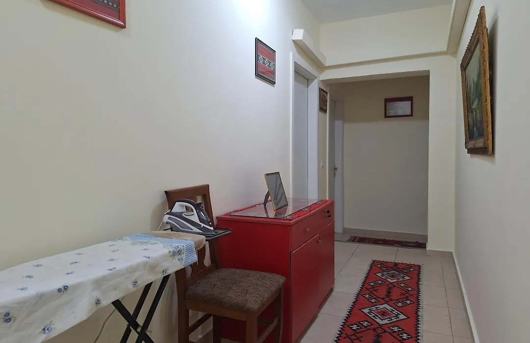 Rowdy Guest House-1