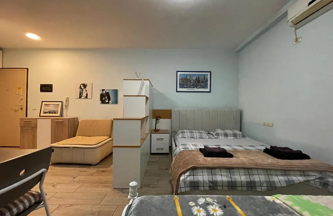 Enjoy Travel Cute Studio Apartment-1