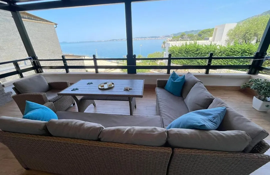 Aneta'S Beach House-1
