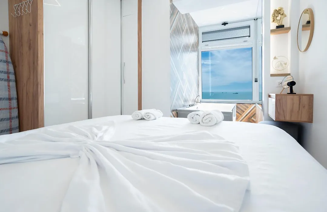The Blue Pearl Apartment-1