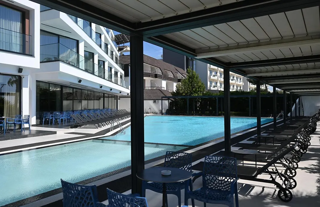 Luxury Premium Finese-1