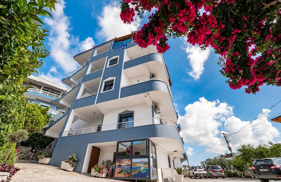 Villa Jiota-1