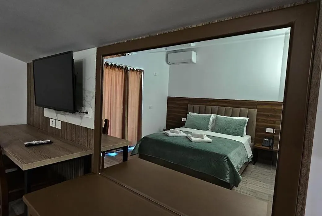 Hotel Agron-1