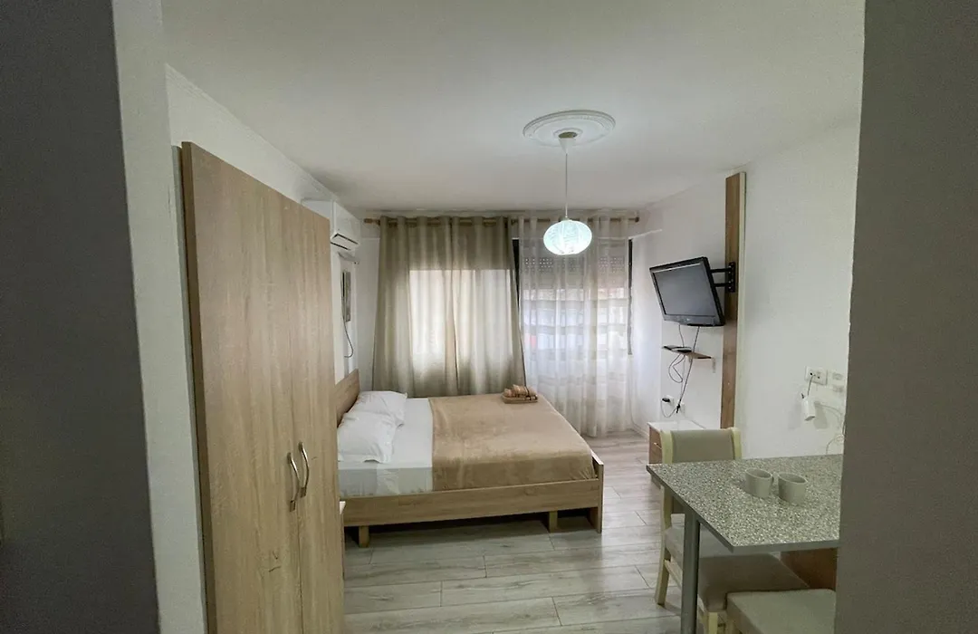 Piazza Downtown Cozy Studio - Enjoy Travel-1