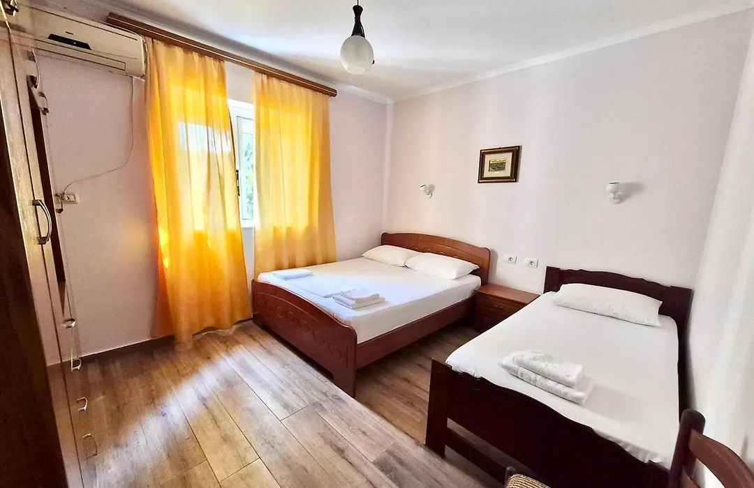 Vita Apartment - Spacious Garden And Balcony 5 Min To Beach & Center-1