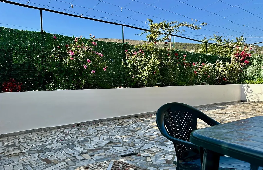 Lidia Apartments Sarande-1