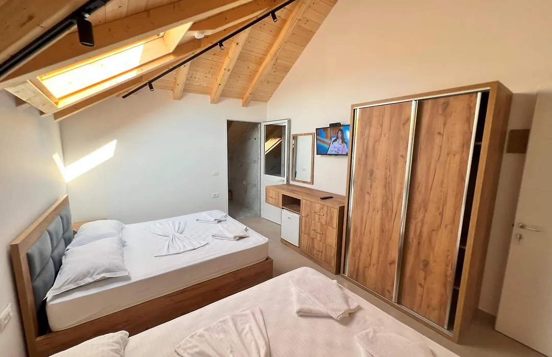Brian Hotel-1