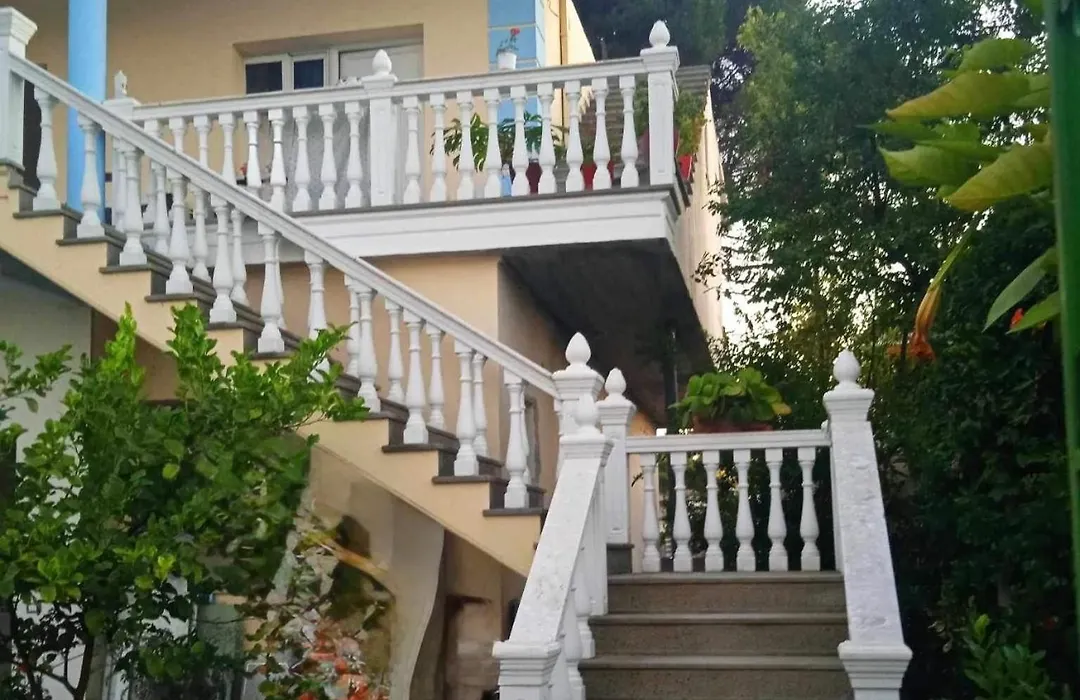 Vila Olti-1
