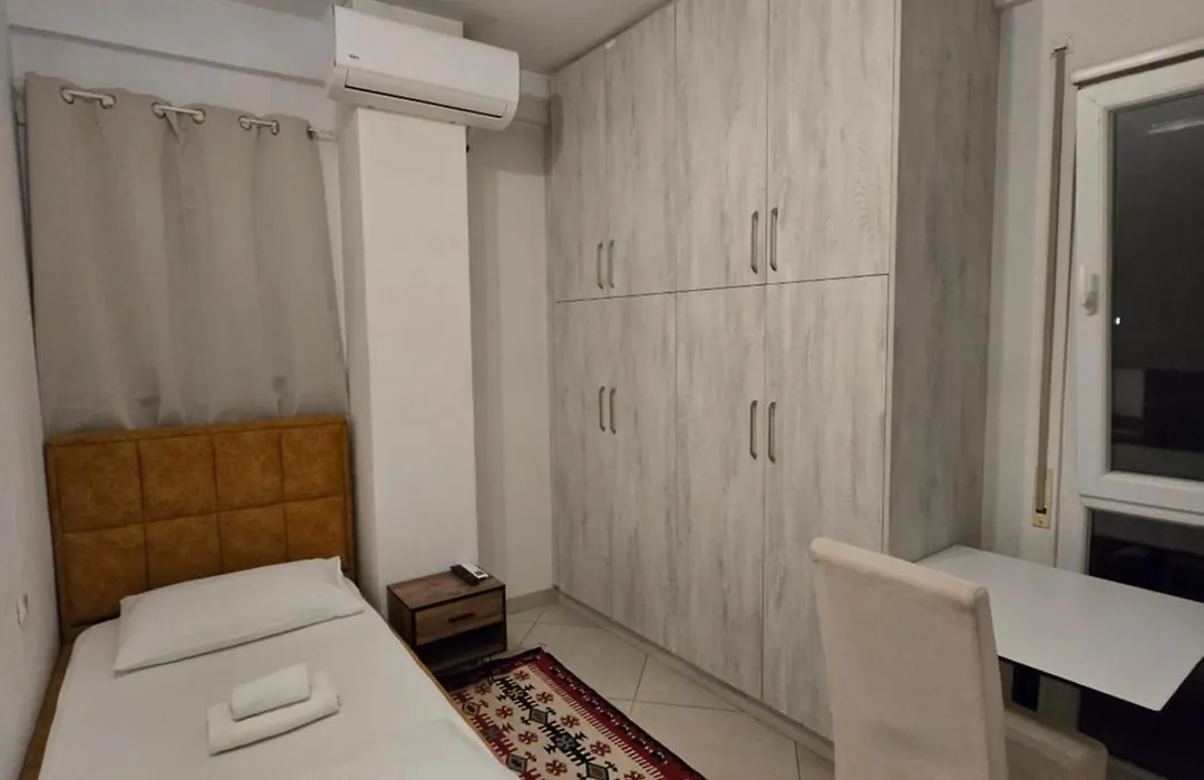 Isabel Rooms-1