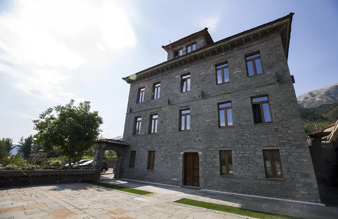 Villa Permet-1