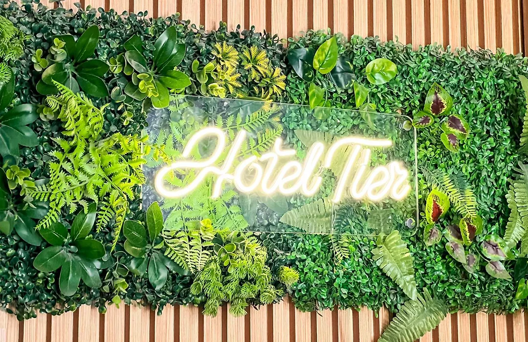 Hotel Tier Center-1
