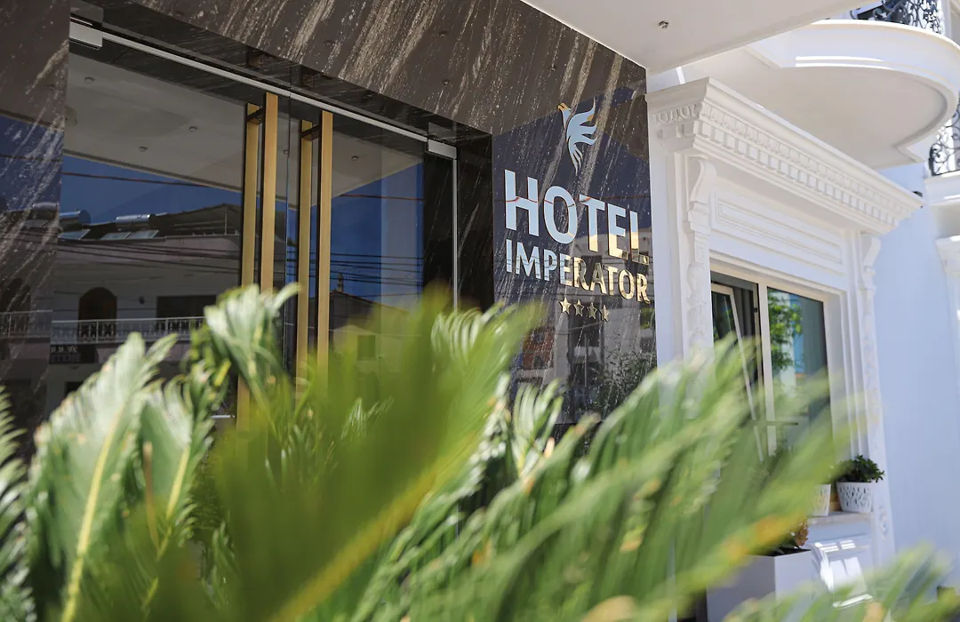 Imperator Hotel-1