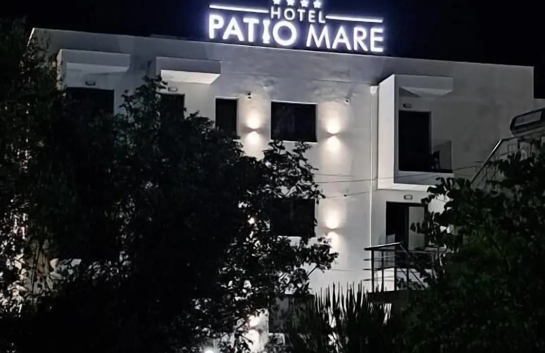 Patio Mare-1