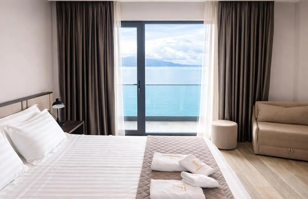 Joelle Premium Hotel-1