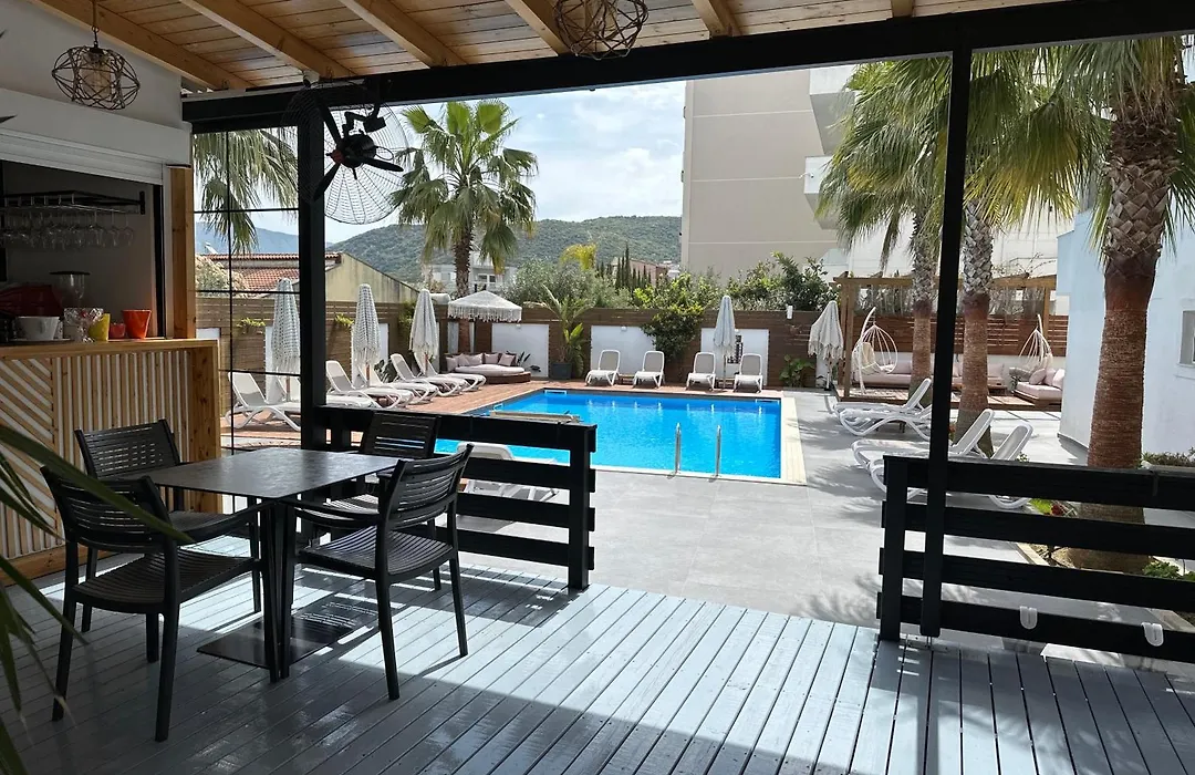 Kuburi Hotel-1