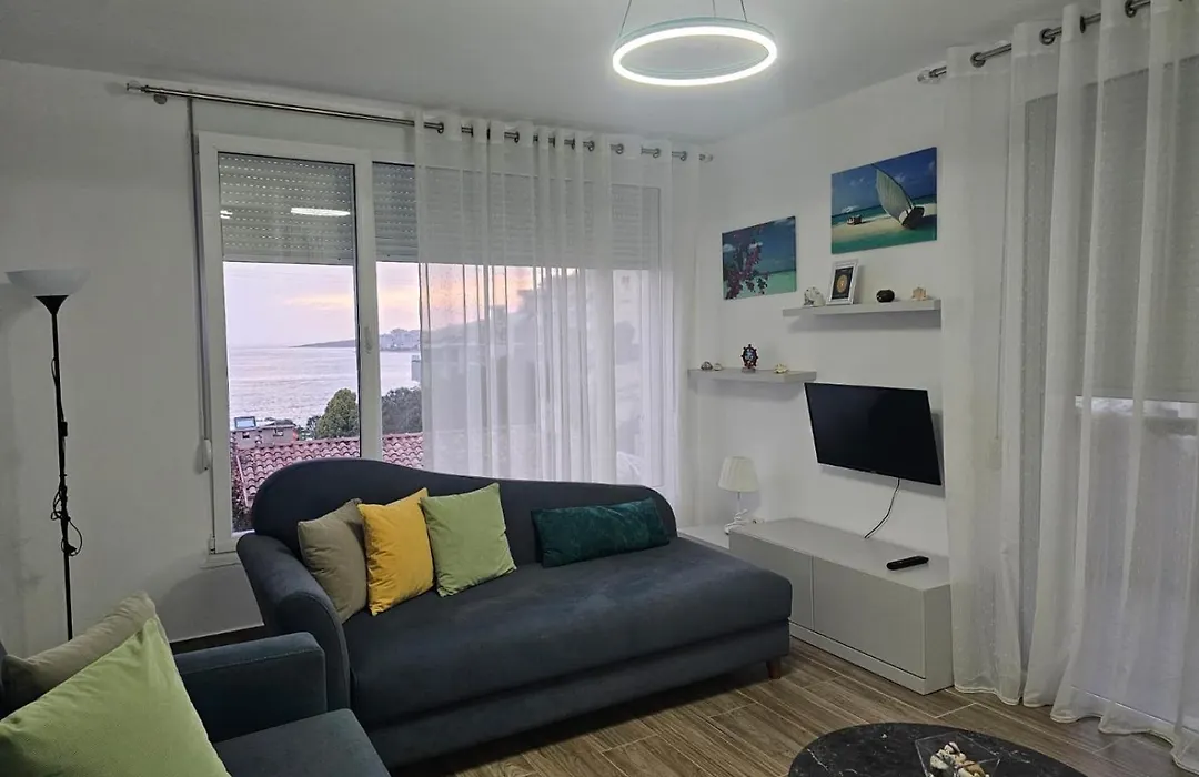 Sunny Bay Apartments-1