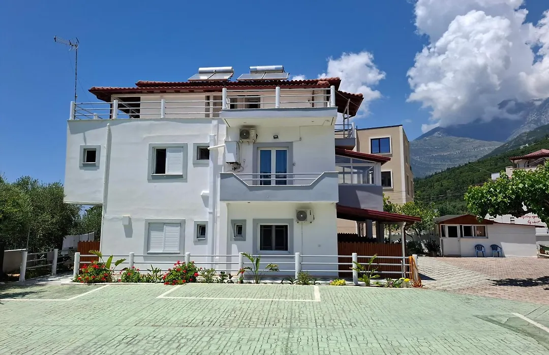 Yard Paradise Rooms-1