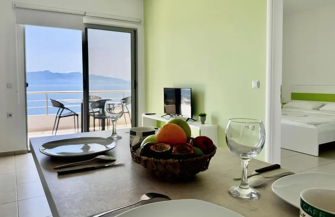 Spring Sea View Apartment-1