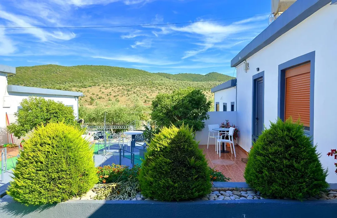 Petrit Guesthouse-1