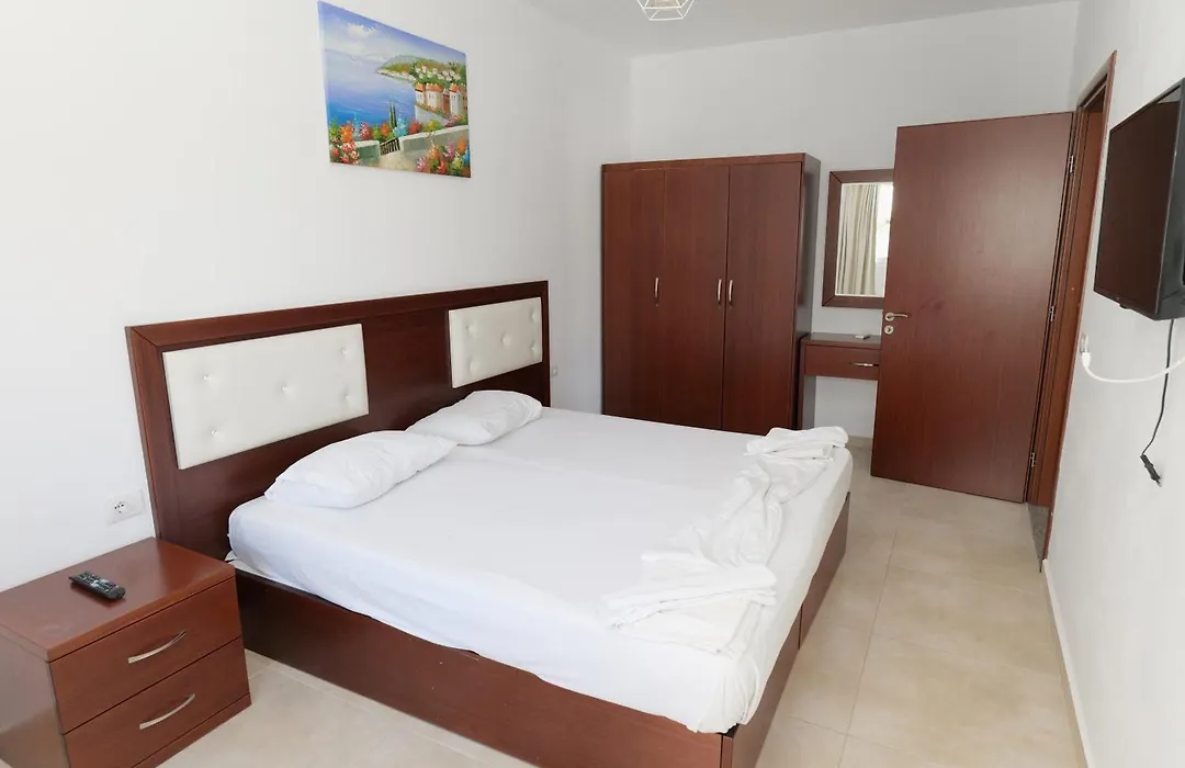 Fenix Aparthotel-1