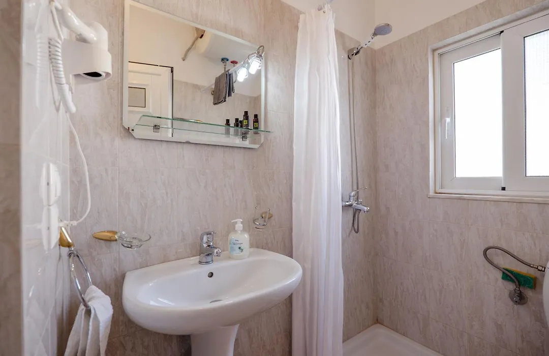 Elidon Apartments-1