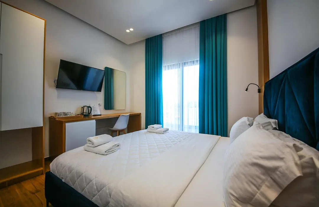 King Hotel Ksamil-1